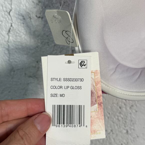 Jessica Simpson Women's Sweet Daisy Twisted Bikini Top, Lip gloss, M D - Picture 9 of 10